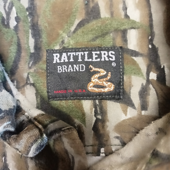Rattlers Brand camo flannel - Picture 2 of 4